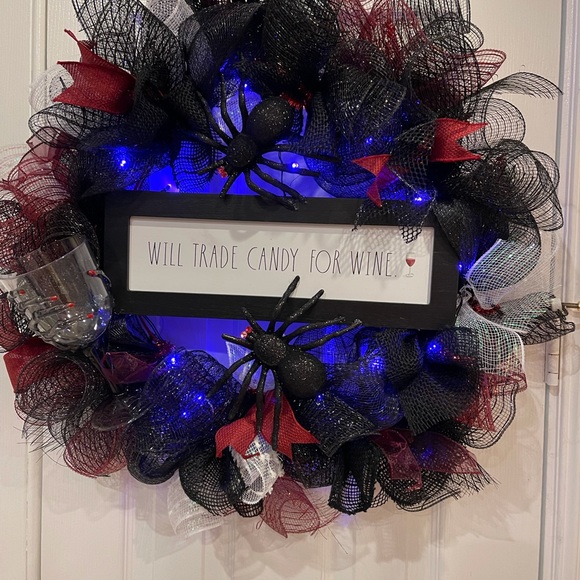 RAE DUNN SPOOKY & FUNNY HALLOWEEN WREATH “Will Trade Candy for WINE!!” - Picture 6 of 12